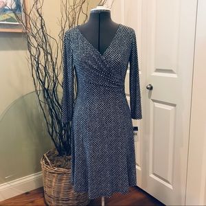 🎁 New! Knit wrap dress. Black and white print